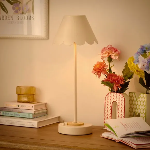 Rechargeable Table Lamp Scalloped - Natural, Metal