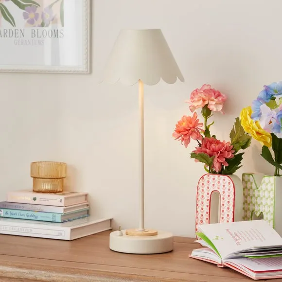 Rechargeable Table Lamp Scalloped - Natural, Metal