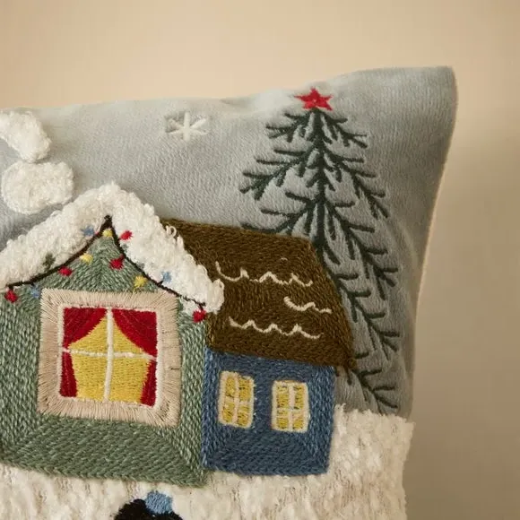 Rectangle Cushion Christmas Scene - Multicolor