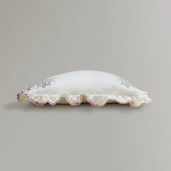Rectangular Cushion with Ruffle Edge - Natural