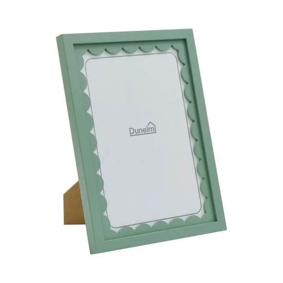 Rectangular Photo Frame Scalloped - Lilypad