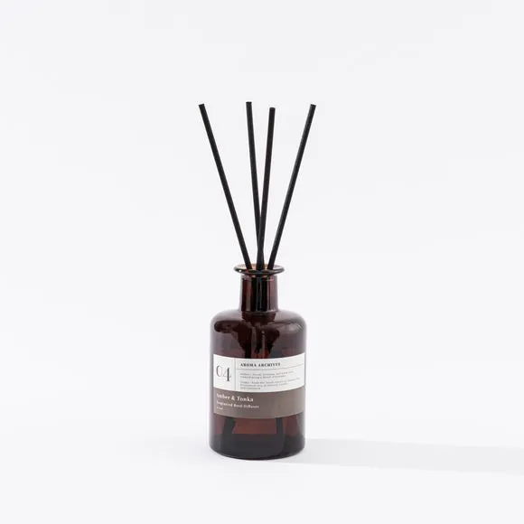 Reed Diffuser Amber Tonka Scent - Brown Glass