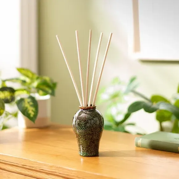Reed Diffuser with Speckle Glaze - Green, Ceramic image