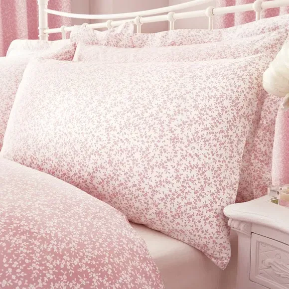 Reversible Duvet Cover Set - Pink, Polycotton