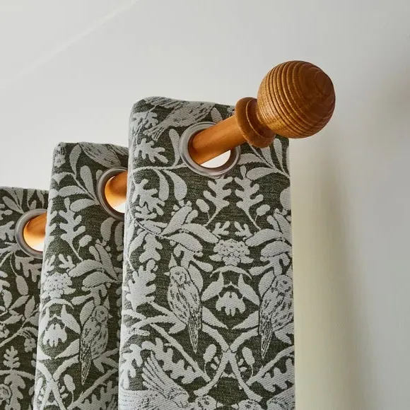 Ribbed Ball Curtain Pole - Waxed Oak, Wood