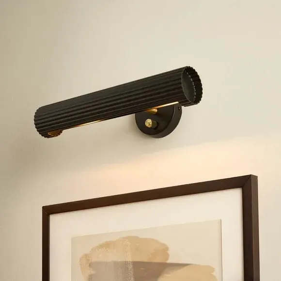 Ribbed Picture Light with Switch - Black image