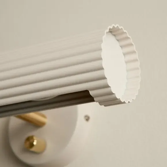 Ribbed Picture Light with Switch - Sandstone