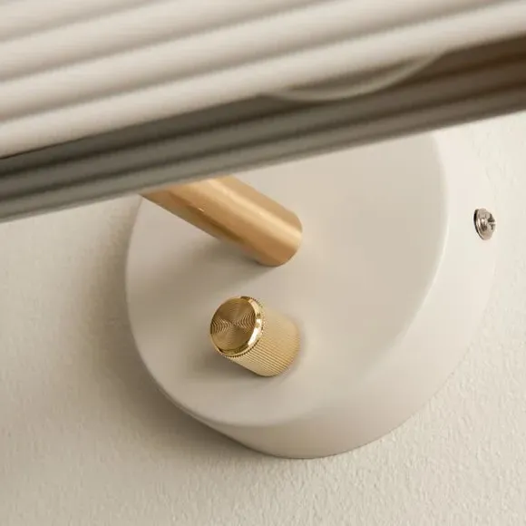 Ribbed Picture Light with Switch - Sandstone