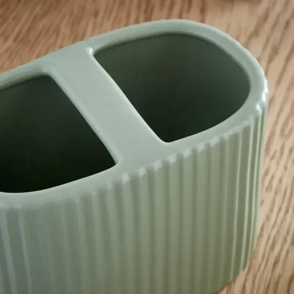 Ribbed Toothbrush Holder - Green, Ceramic