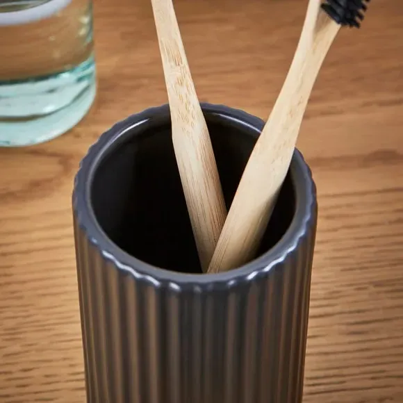 Ribbed Tumbler Holder - Black, Ceramic