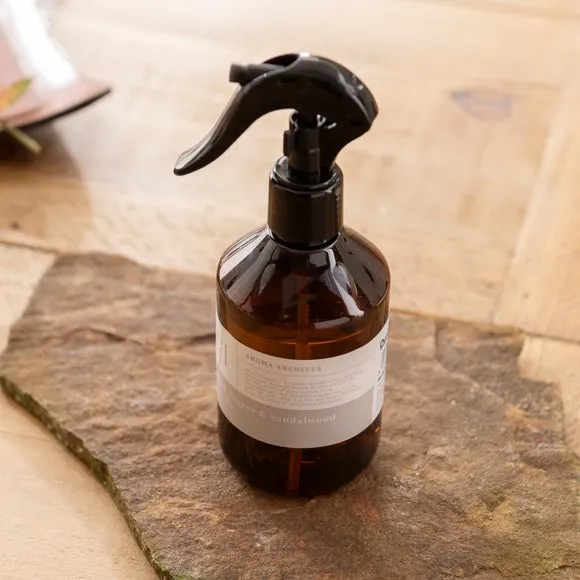 Room Spray Black Pepper Sandalwood - Brown