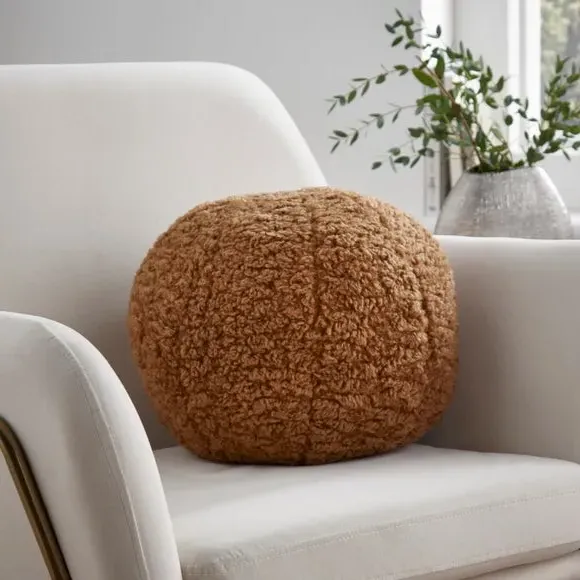 Round Ball Cushion - Caramel, Boucle image