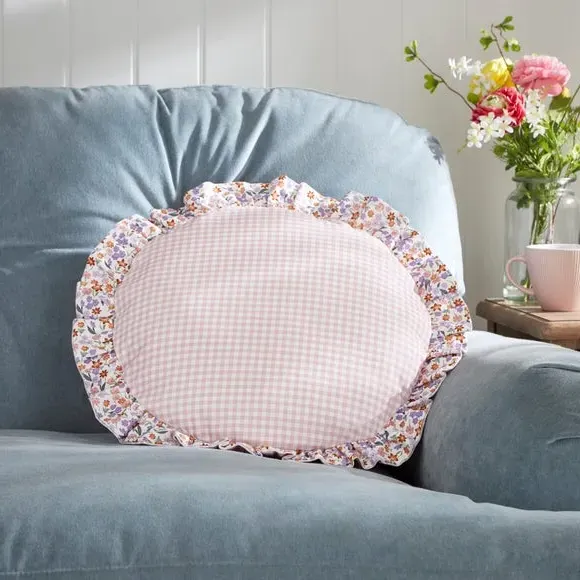 Round Cushion with Ruffle Edge - Rose, Cotton