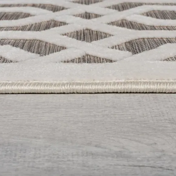 Round Geometric Indoor Outdoor Rug - Natural