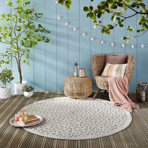 Round Indoor Outdoor Rug - Natural, Polypropylene image