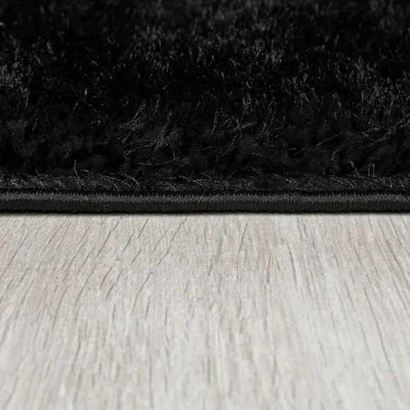 Round Shaggy Rug with Lustrous Yarns - Black