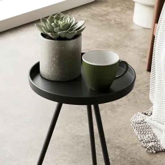 Round Side Table - Black, Iron