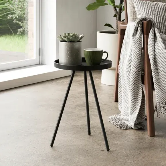 Round Side Table - Black, Iron image