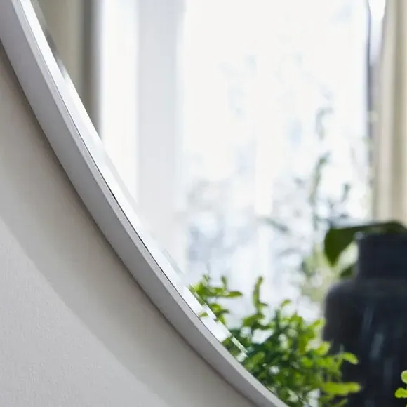 Round Wall Mirror with Frame - White
