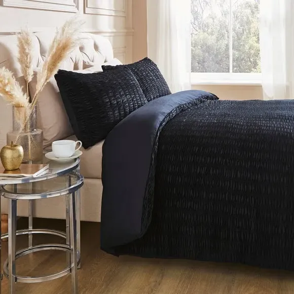 Ruched Duvet Cover Set - Black, Polyester