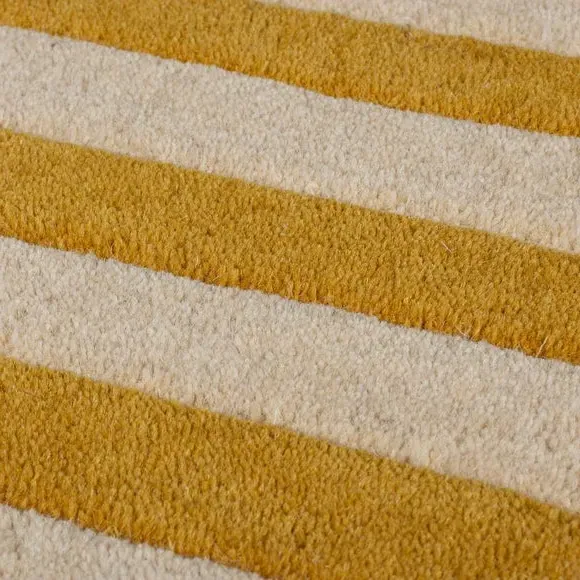 Runner Rug with Scalloped Edges - Yellow, Wool