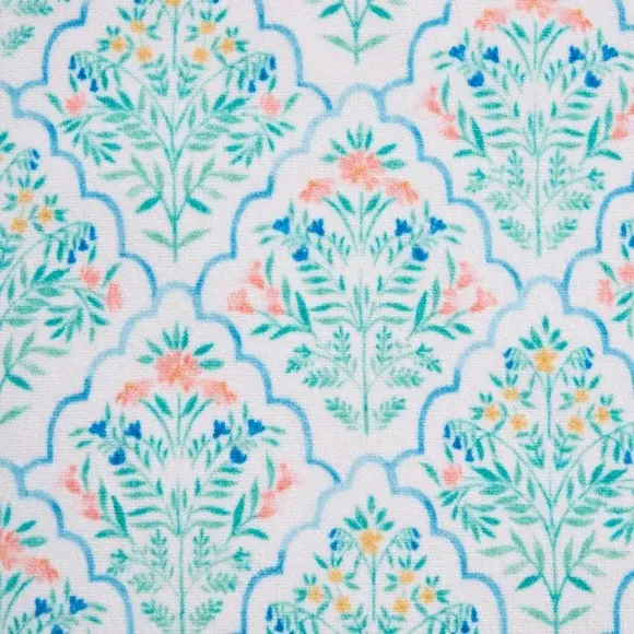 Scallop Floral Cotton Towel - Multicolor