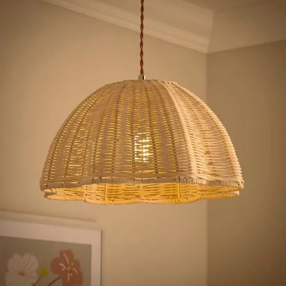 Scallop Pendant Shade Easy Fit - Off-White, Rattan