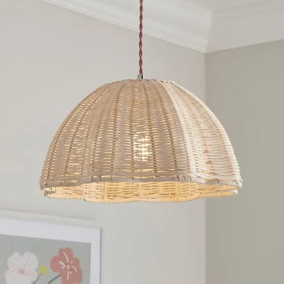 Scallop Pendant Shade Easy Fit - Off-White, Rattan image