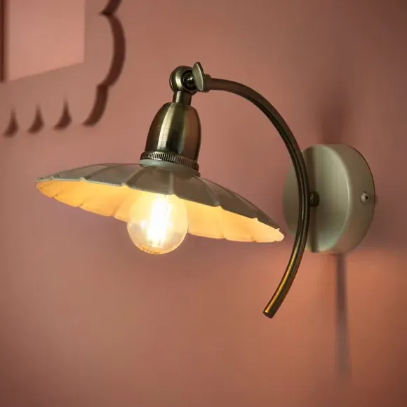 Scallop Wall Light - Mushroom