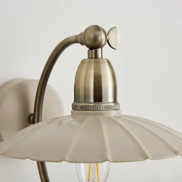 Scallop Wall Light - Mushroom