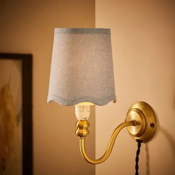 Scalloped Lamp Shade with Gimbal - Air, Linen
