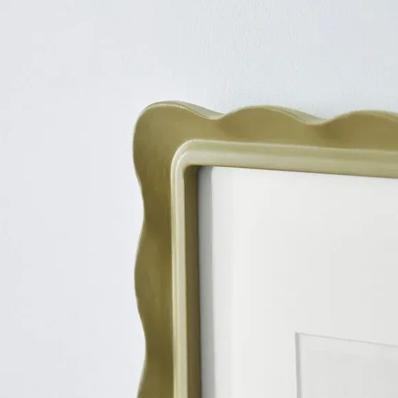 Scalloped Photo Frame - Soft Olive