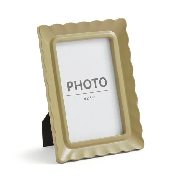 Scalloped Photo Frame - Soft Olive