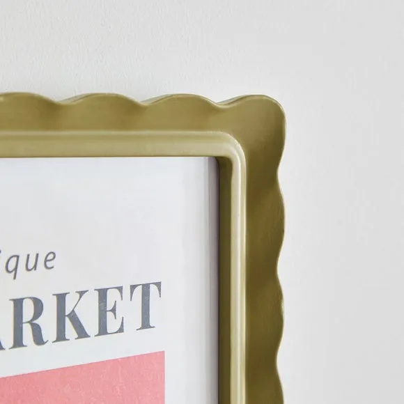 Scalloped Photo Frame - Soft Olive