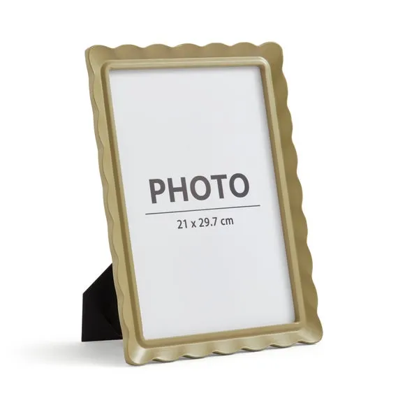 Scalloped Photo Frame - Soft Olive