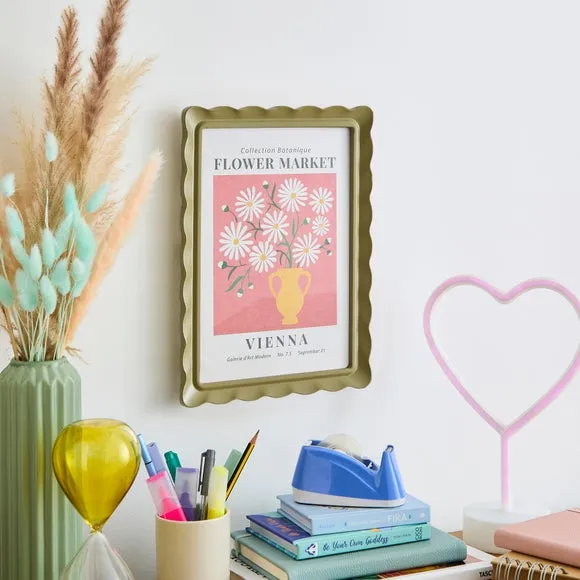 Scalloped Photo Frame - Soft Olive
