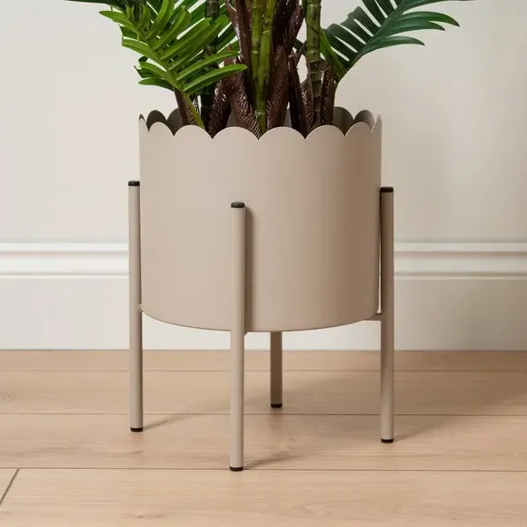 Scalloped Plant Pot - Beige, Metal