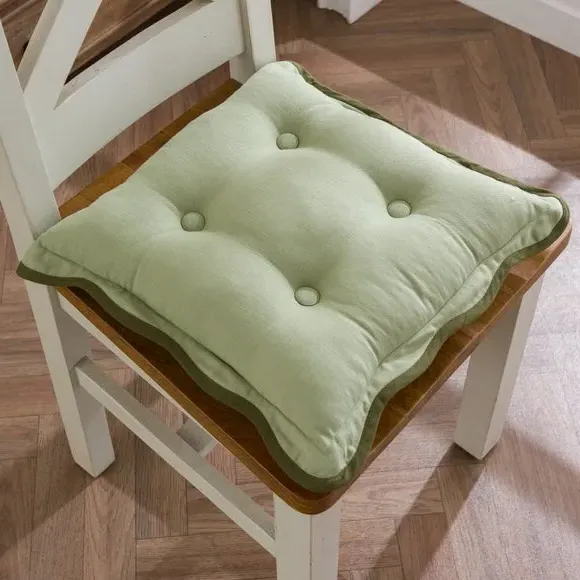 Scalloped Seat Pad with Buttons - Green, Cotton image
