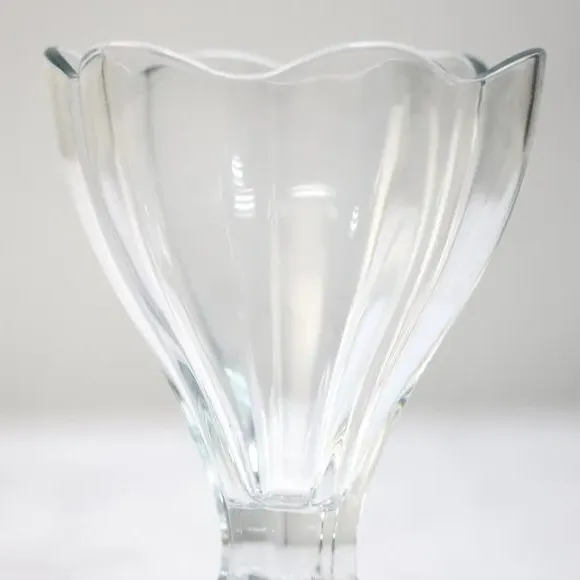 Scalloped Sundae Dish - Clear Glass