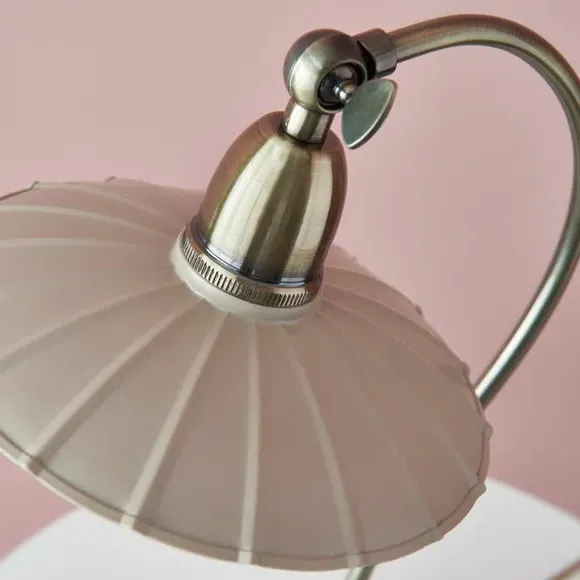 Scalloped Table Lamp with Switch - Mushroom
