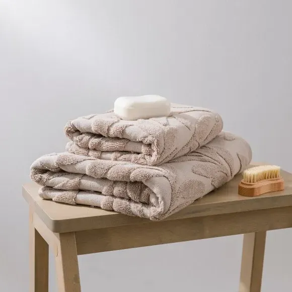 Sculptured Bath Towel with Leaf Design - Pumice