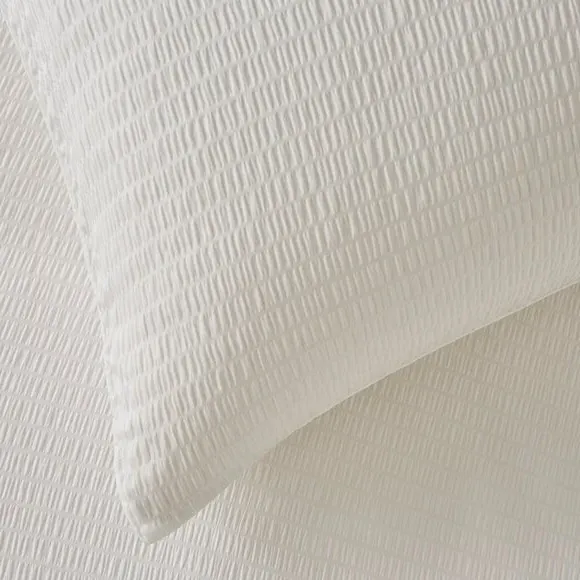 Seersucker Duvet Cover Set - White, Microfibre