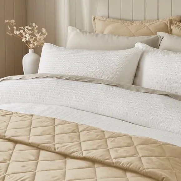 Seersucker Duvet Cover Set - White, Microfibre