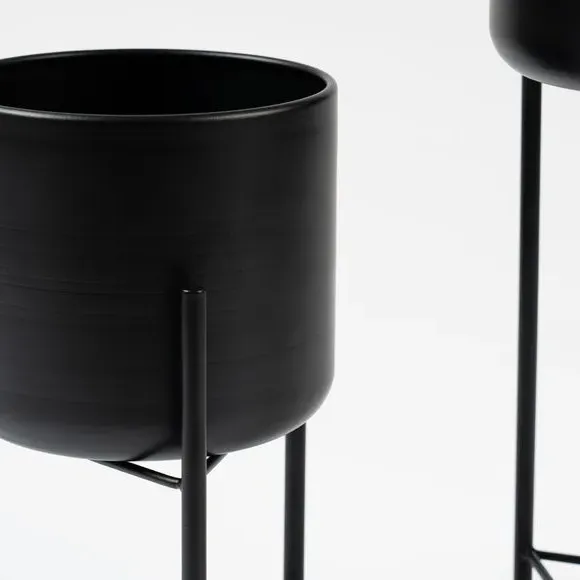 Set of 2 Footed Plant Pots - Black, Metal
