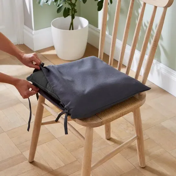 Set of 2 Seat Pad Covers - Charcoal, Polycotton image