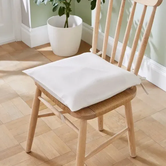 Set of 2 Seat Pad Covers - Cream, Polycotton