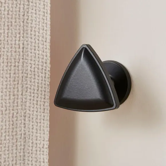 Set of 2 Triangle Curtain Hooks - Black
