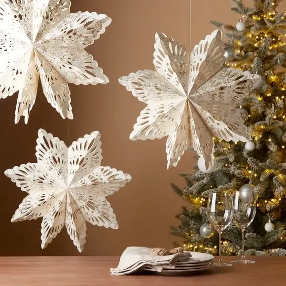 Set of 3 Snowflake Decorations - Gold, Paper image