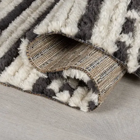 Shaggy Berber Rug - White
