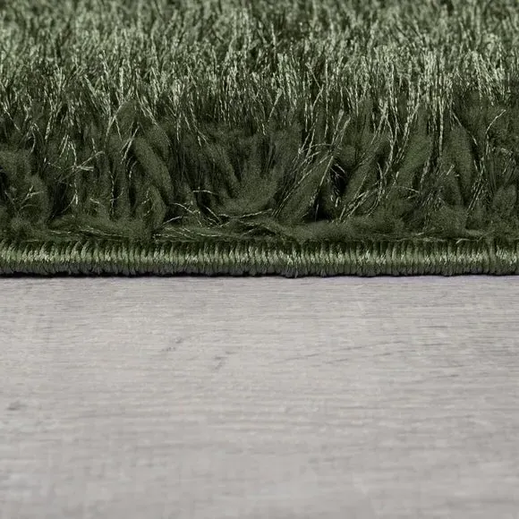Shaggy Rug with Lustrous Yarns - Olive, Polyester